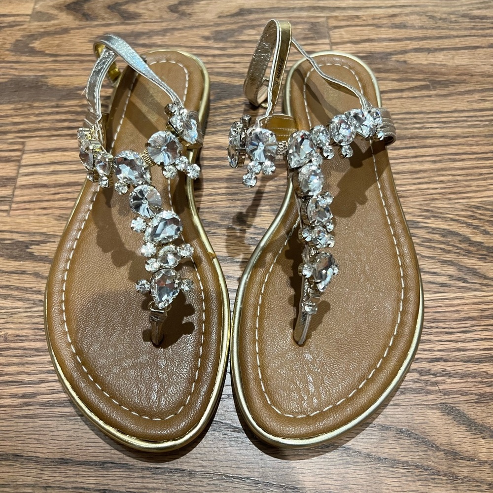 Beautiful Carlos Santana sandals with lots of bling size 7